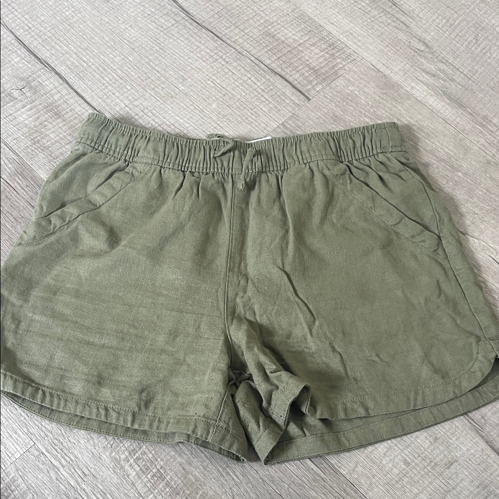 ✨Old Navy shorts✨